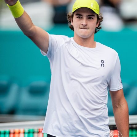 Imagem retirada do Google. João Fonseca no Miami Open 2025.
